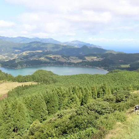 Casa Do Alpendre Furnas (Azores)
